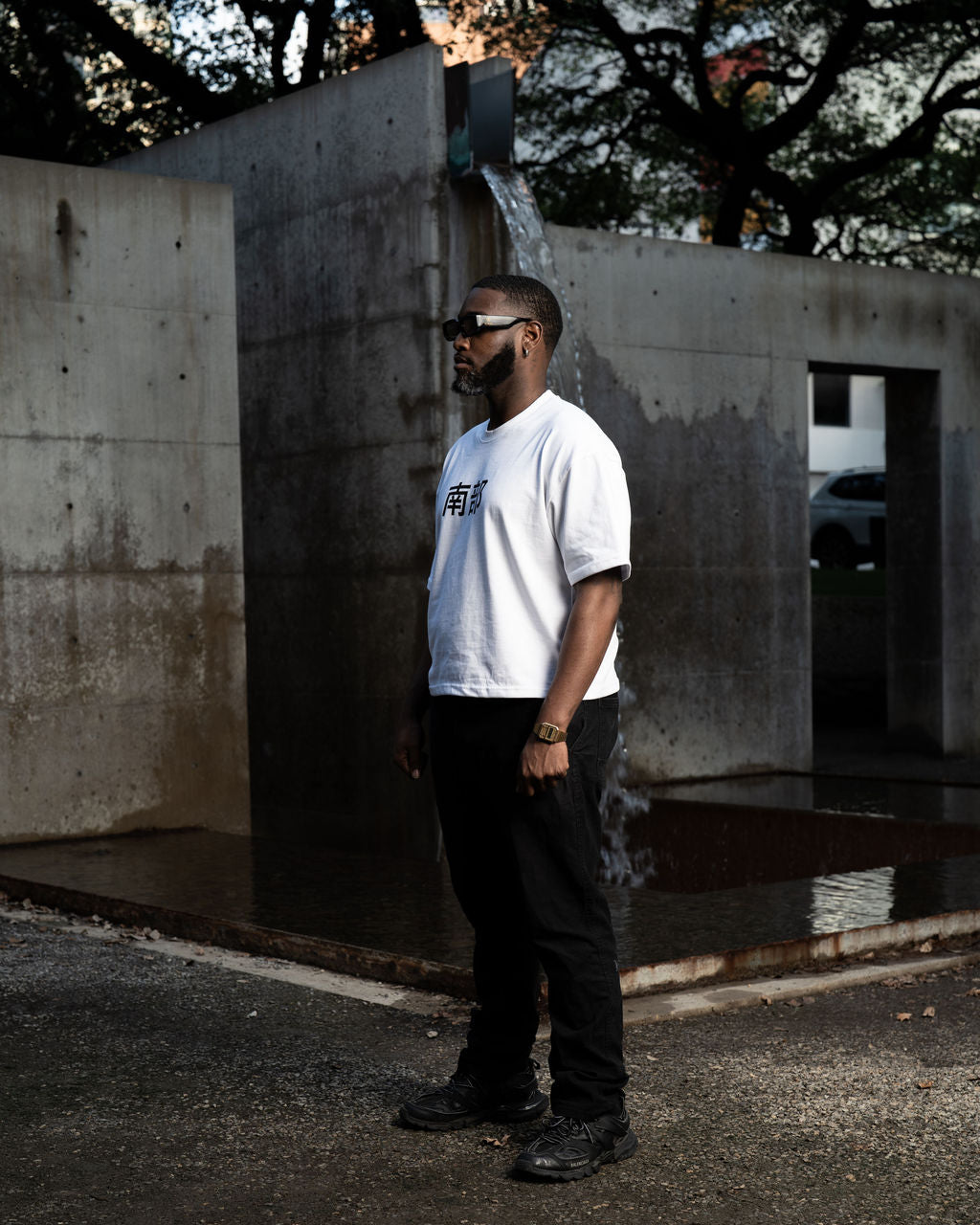 THE SOUTH / 29.9511°N WHITE-TEE