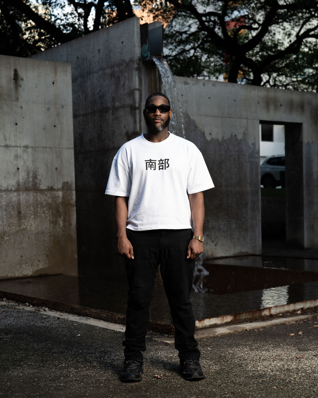 THE SOUTH / 29.9511°N WHITE-TEE